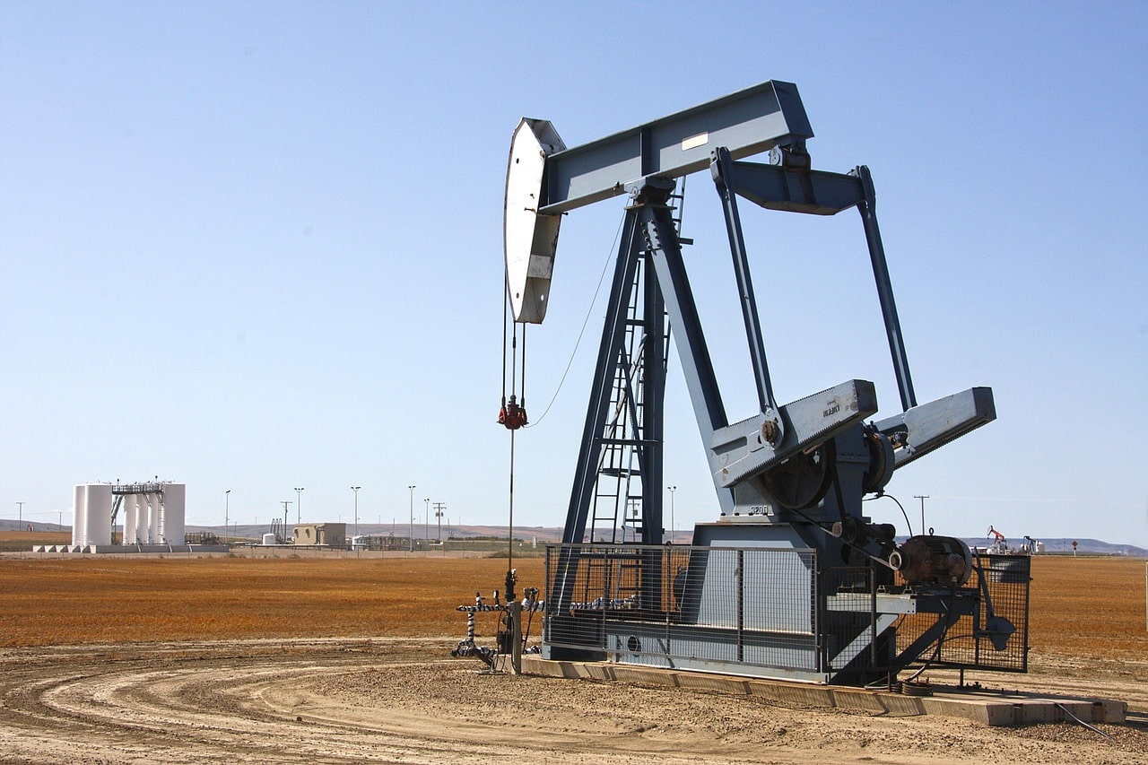 Как открыть нефтяной бизнес в ОАЭ: Ключевые аспекты и требования